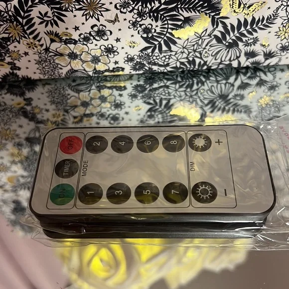 GlammitCreations Arrangement with Real Dior Bag - Remote - Picture 11 of 12